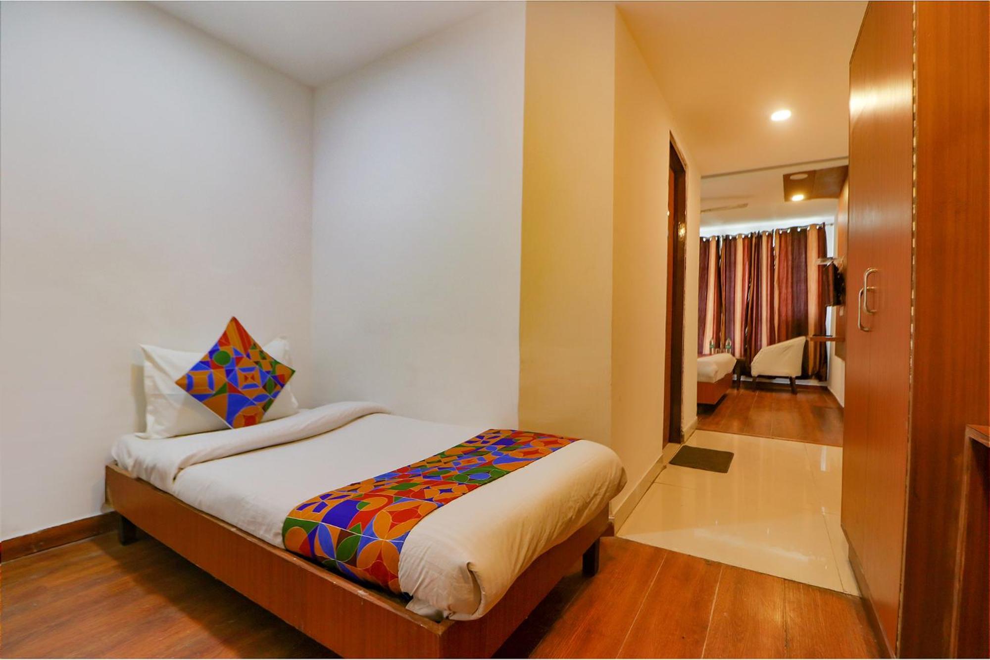 Fabhotel Sikka Royal Classic - Mall Road Mussoorie Exterior foto
